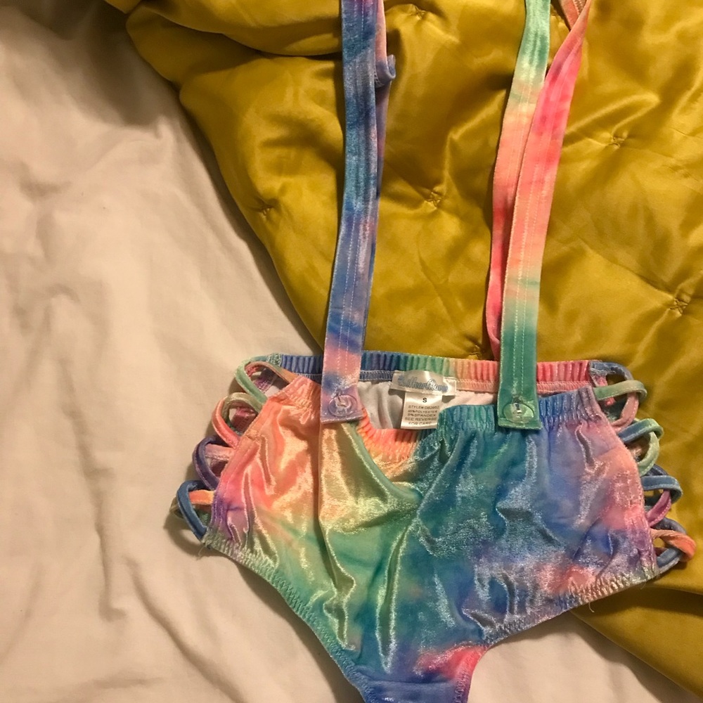 iHEARTRAVES tie dye suspender booty shorts